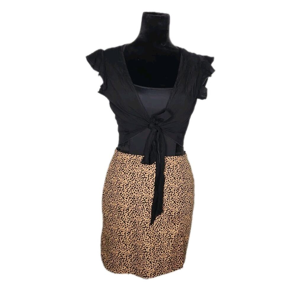 shein women's 3 piece leopard print & black skirt ,bodysuit & tops outfit size M